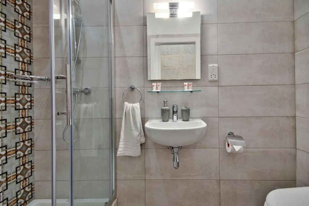 Vallettastay Old Lodge Apartment 1 エクステリア 写真